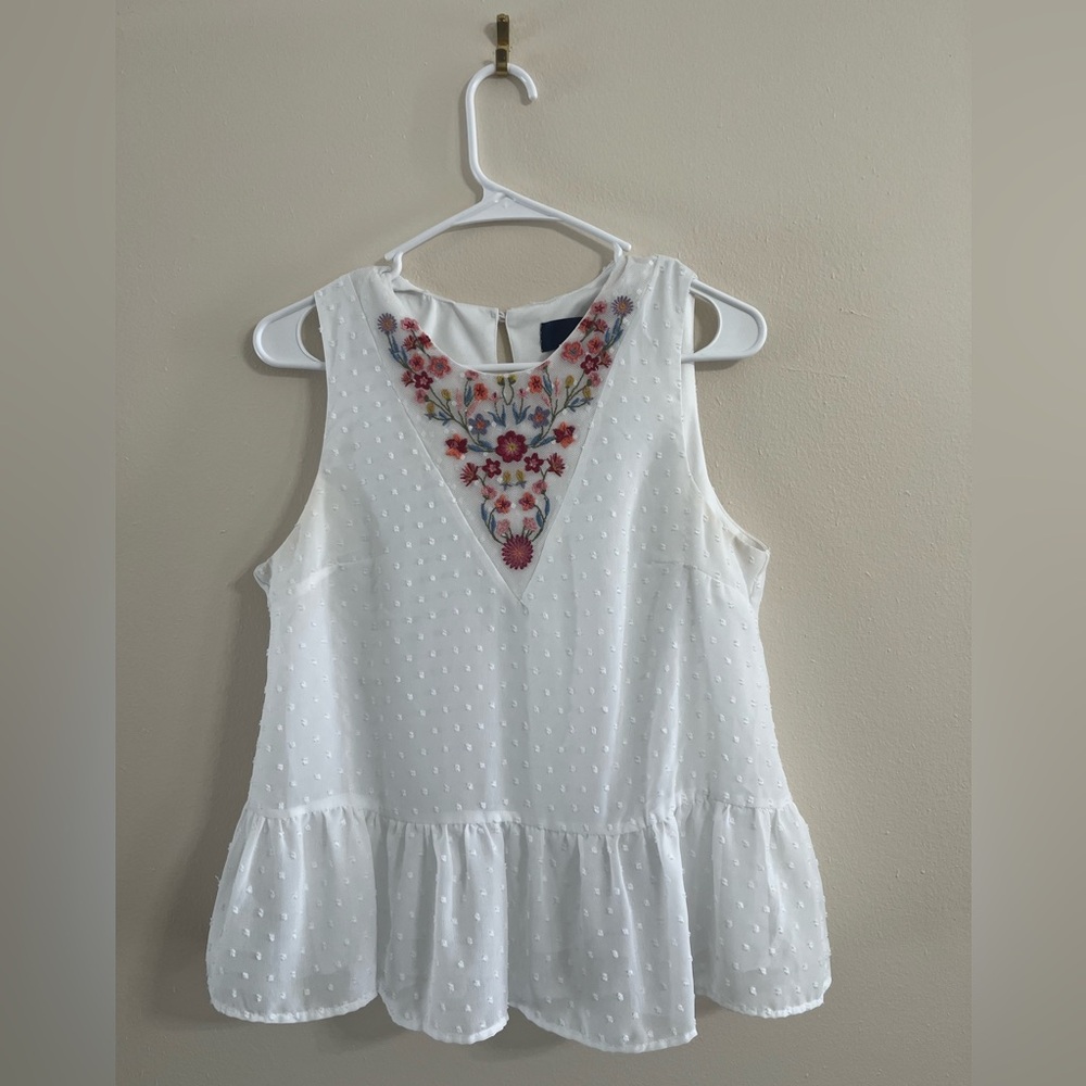 White Sleeveless Dress with Floral Embroidery